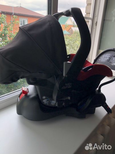 Автомобильное кресло britax romer