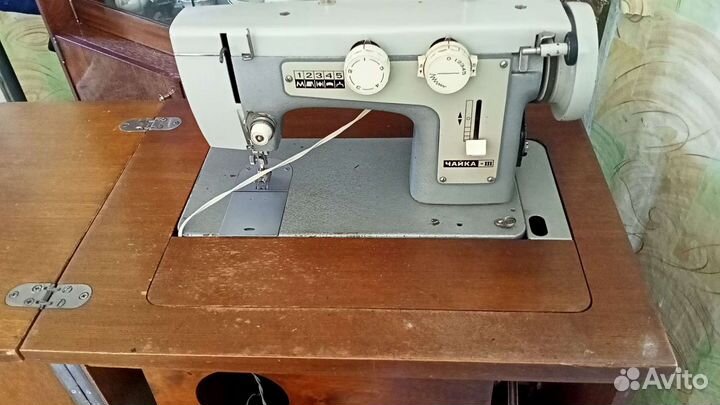 Швейная машина Чайка 3