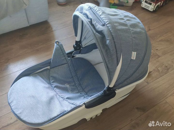 Прогулочная коляска 3в 1