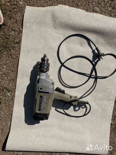 Машина сверлильная