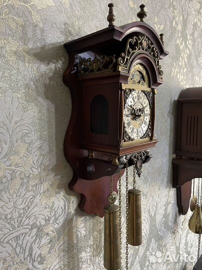 Старинные настенные часы