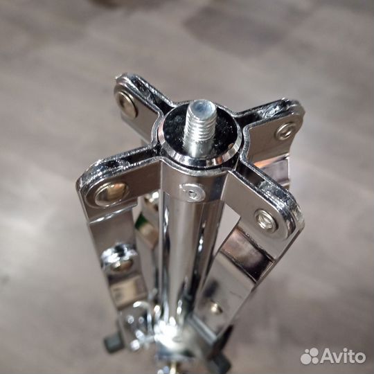 Стойка для колокольчиков глекеншпиля или пэда