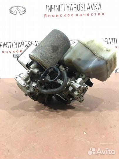 Главный тормозной цилиндр Infiniti Qx56 Z62 VK56VD