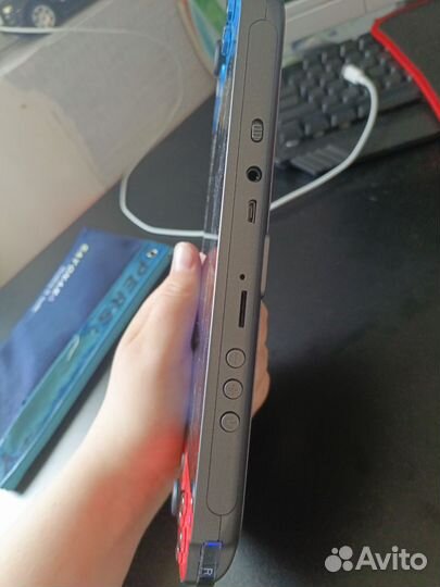 Портативная игровая приставка консоль