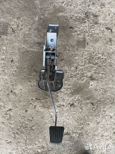 Кронштейн компрессора и гур Chevrolet Epica седан