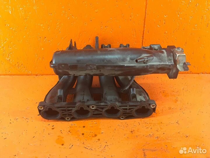 Коллектор впускной Nissan Primera