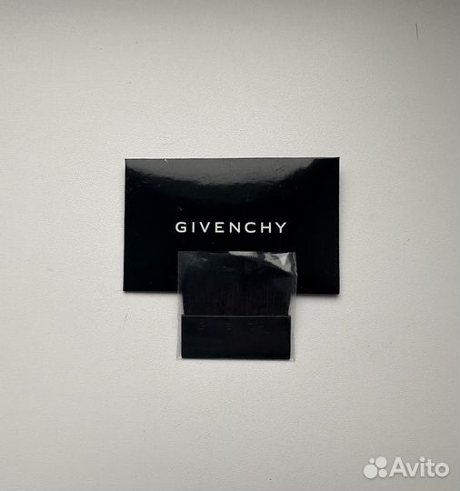 Givenchy кисть миниатюра для пудры