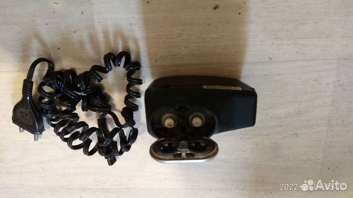 Бритва электрическая СССР. Б/у. Есть изъяны