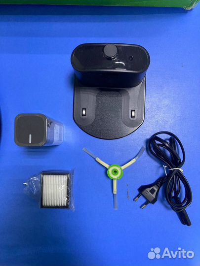 Робот-пылесос Robot Roomba I7158