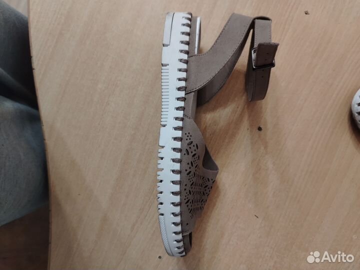 Босоножки летние женские 39 размер