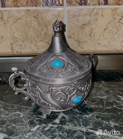 Набор коллекционной посуды