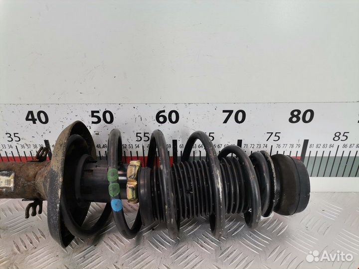 Стойка для Volkswagen Golf 4