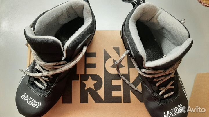 Детские лыжные ботинки