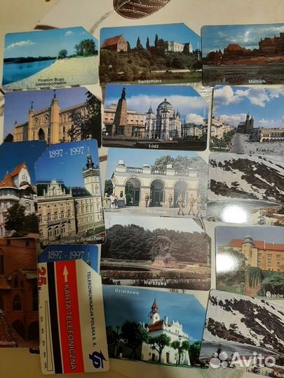 Телефонные карты 90-х разных стран в коллекцию