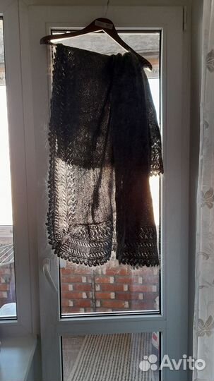 Новый пуховый платок. Тёмно серый, 135 на 135