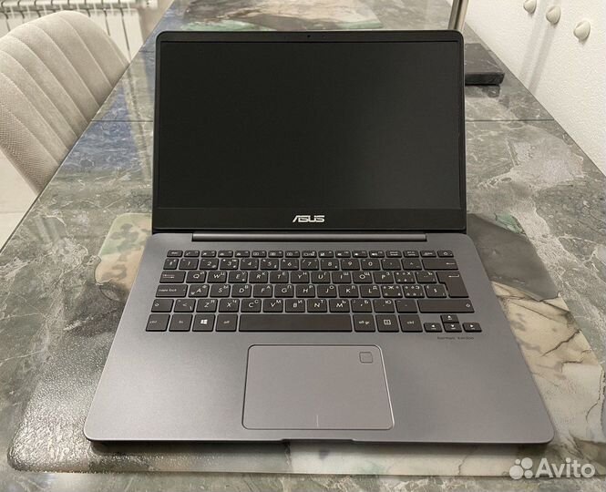 Asus zenbook UX430UAR i7 16gb 512 ssd