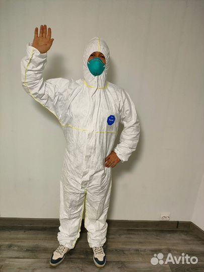 Комбинезон защитный Тайвек (Tyvek) с капюшоном