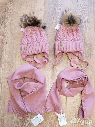 Шапка и шарф для двойни девочек 52-54