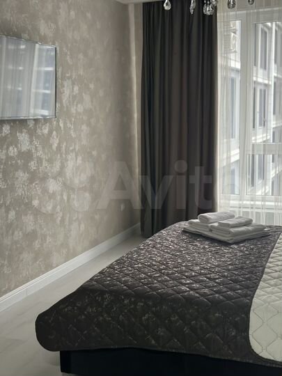 2-к. квартира, 72 м², 4/10 эт.