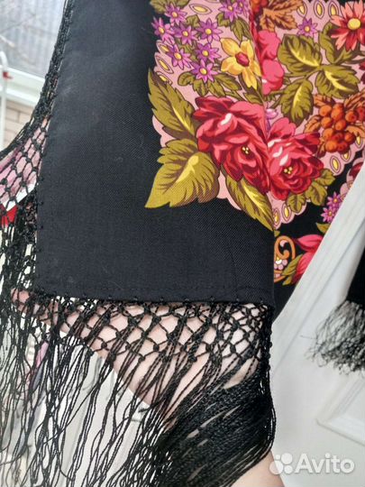 Платок из натуральной шерсти Павлопосадский