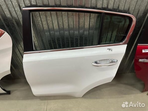 Задняя дверь киа Спортейдж 4