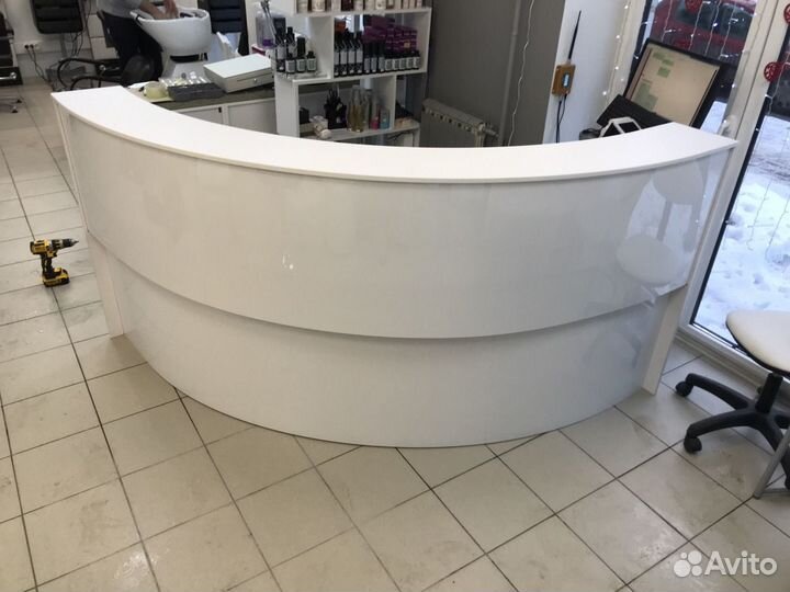 Ресепшен. Стойка Администратора. Новая. Двухуровне