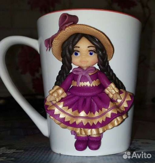 Кружка с декором из полимерной глины