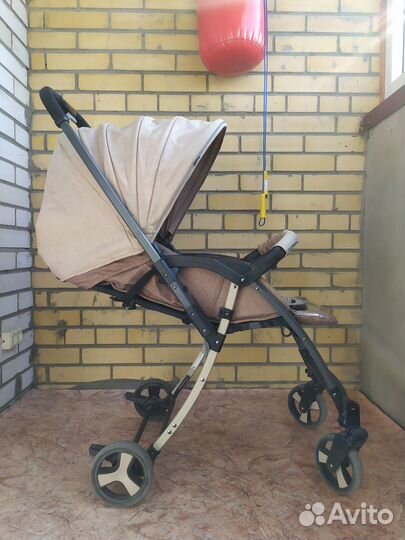 Продам детскую открытую коляску Corol (бежевый)