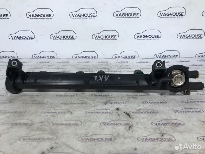 Рампа топливная Volkswagen Golf 4 1.6 AKL 2000