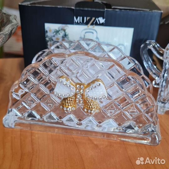 Новая посуда в коробке