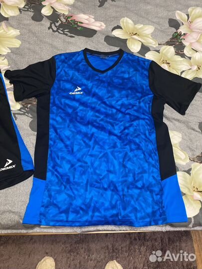 Футбольная форма Demix