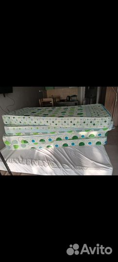 Кровать с матрасом 90х200