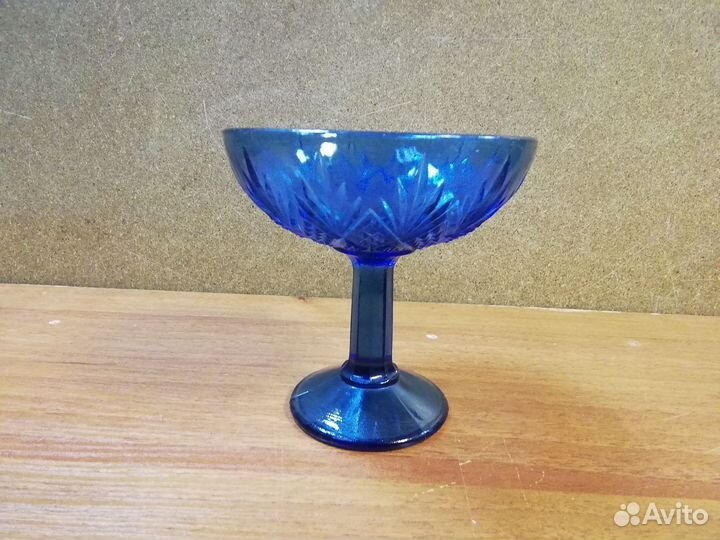 Конфетница цветное стекло СССР