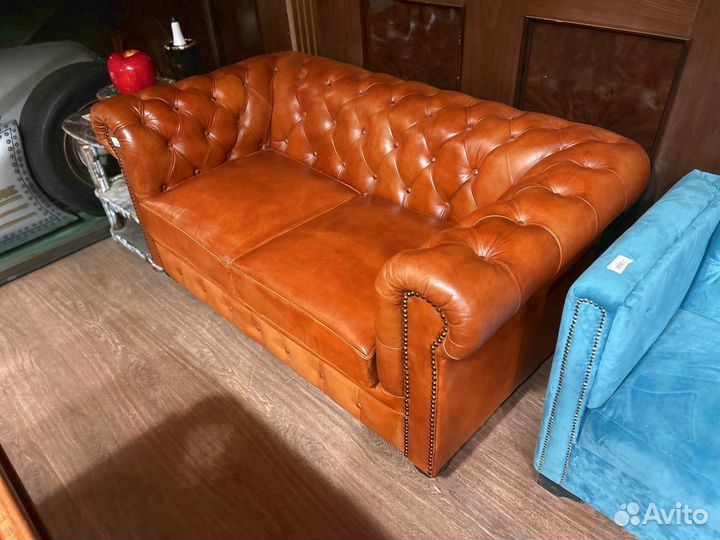 Кожаный диван честер
