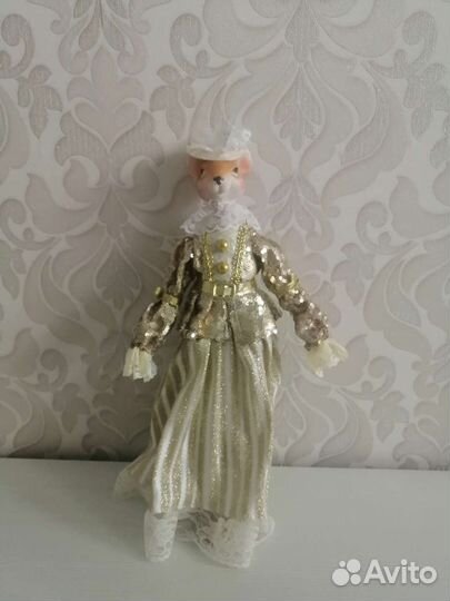 Кукла интерьерная