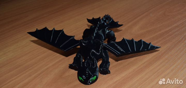 Игрушка подвижная Беззубик (Ночная Фурия) дракон