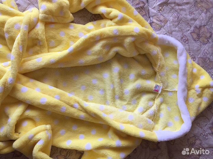 Женский махровый халат с капюшоном