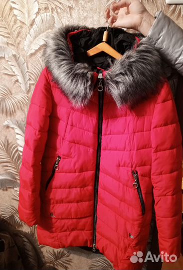Зимний женский пуховик