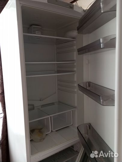 Продам холодильник рабочий бу