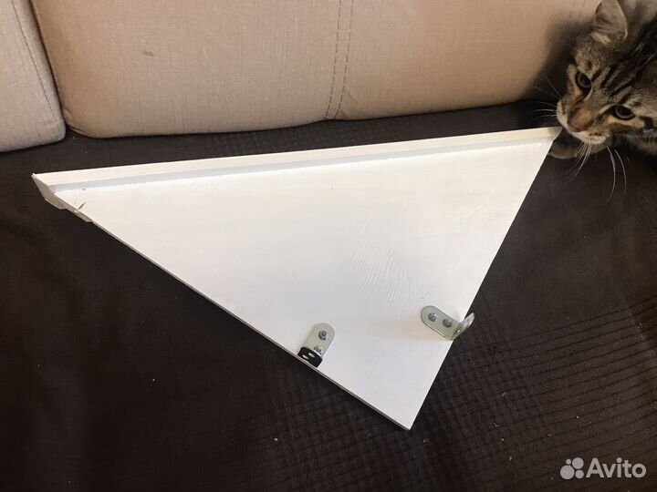 Угловая полка