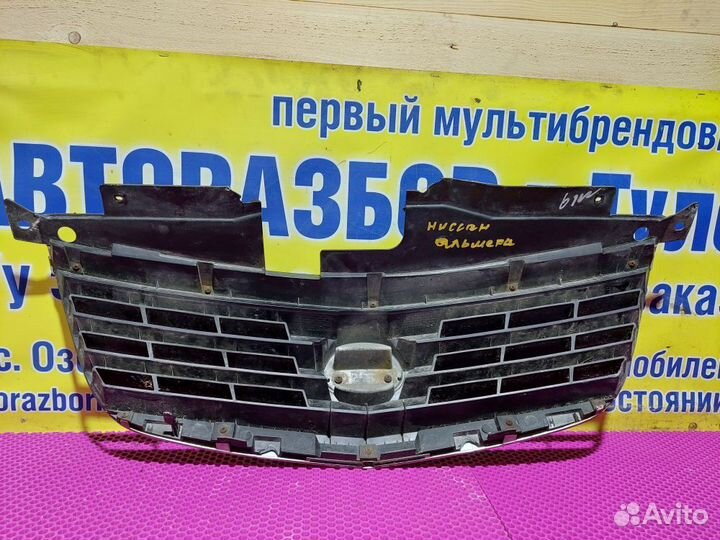 Решетка радиатора Nissan Almera