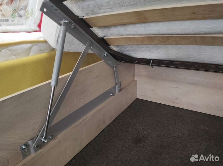 Подъемный механизм для кровати