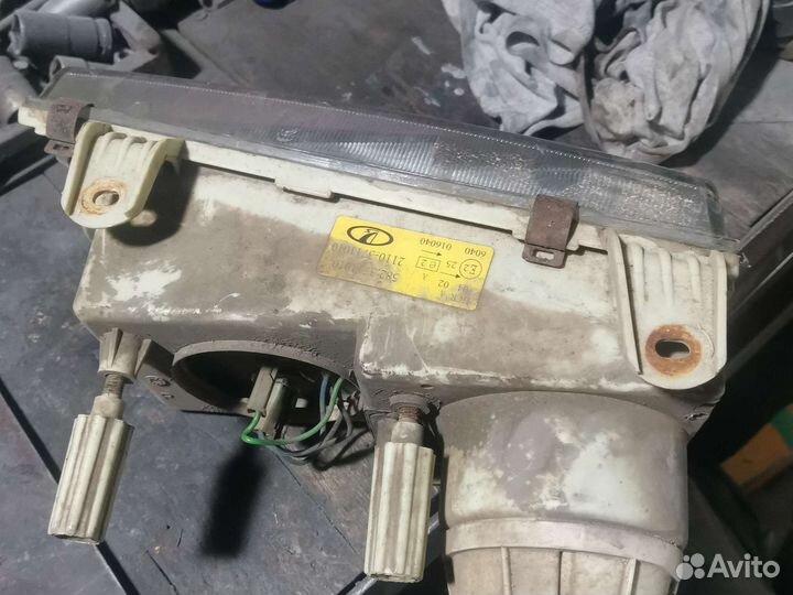 Фара правая ваз 2110