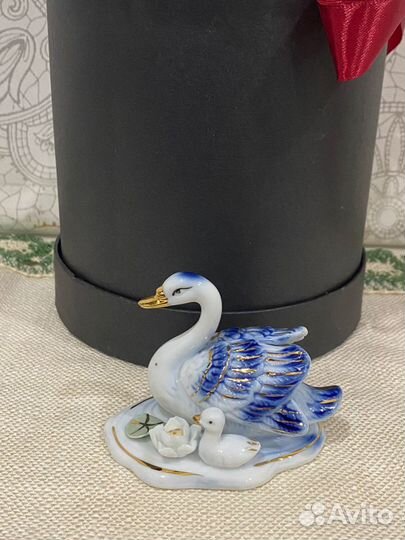 Вазочки,шкатулка,фарфор