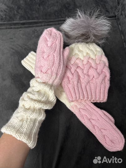 Комплект вязаный шапка и варежки до локтя