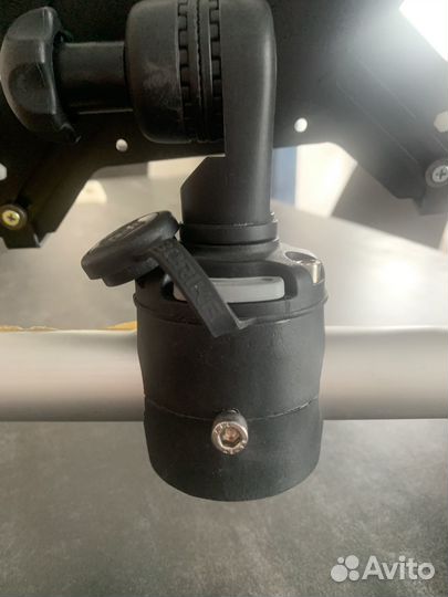 Держатель планшетов 9’’-11,5’’ универсальный