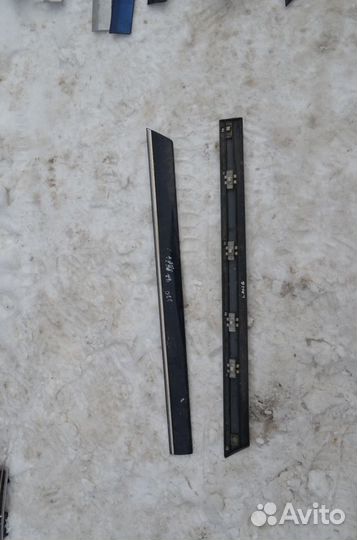 Молдинг двери задней левой Mercedes W220