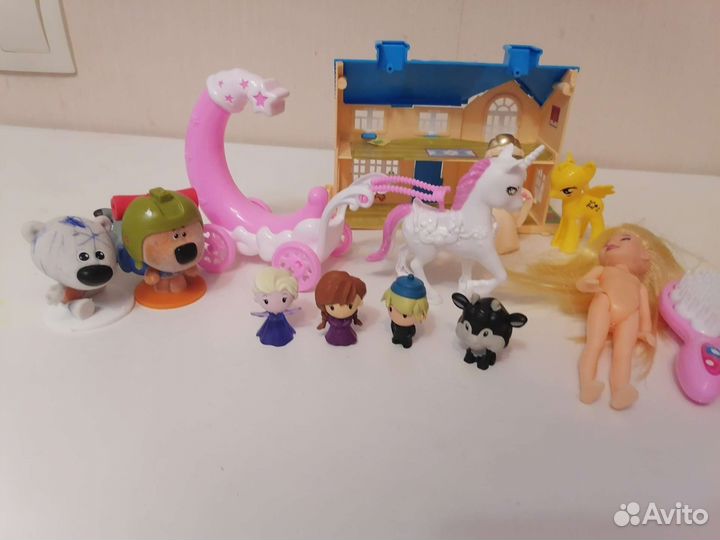 Игрушки, рюкзаки