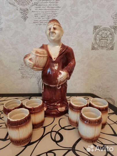 Статуэтка сувенирная, штоф 