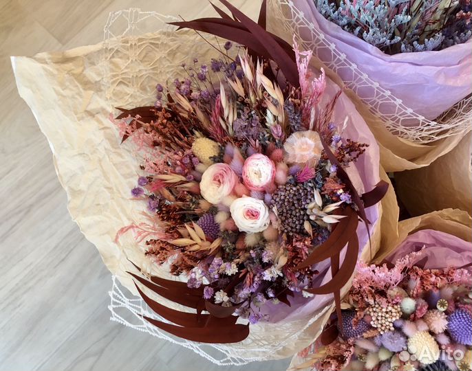 Букет на 1 сентября из стабилизированных цветов